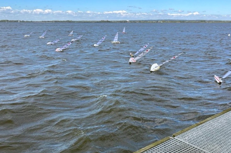 IDM RC Laser