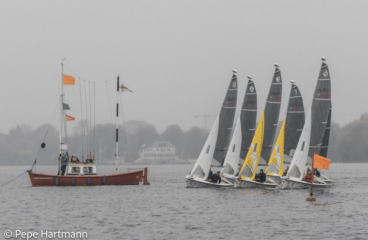 SCR-Segler bei der Meisterschaft der Meister auf der Außenalster in Hamburg